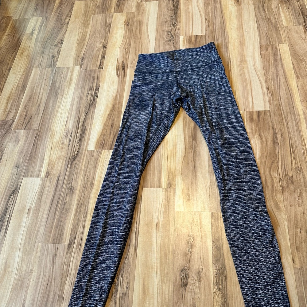 Lululemon Athletica Gray Leggings with Moisture-Wicking Fabric